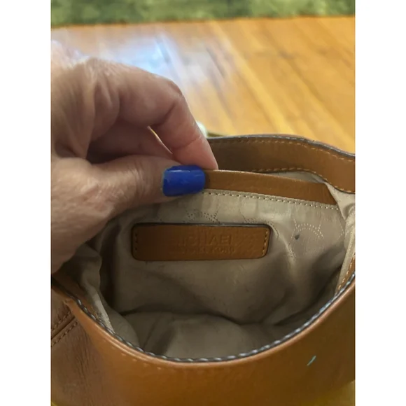 Women's Michael Kors Brown Leather Crossbody Bag Small - Picture 4 of 7